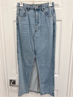 NWT Light Blue Denim Pencil Skirt with Front Slit